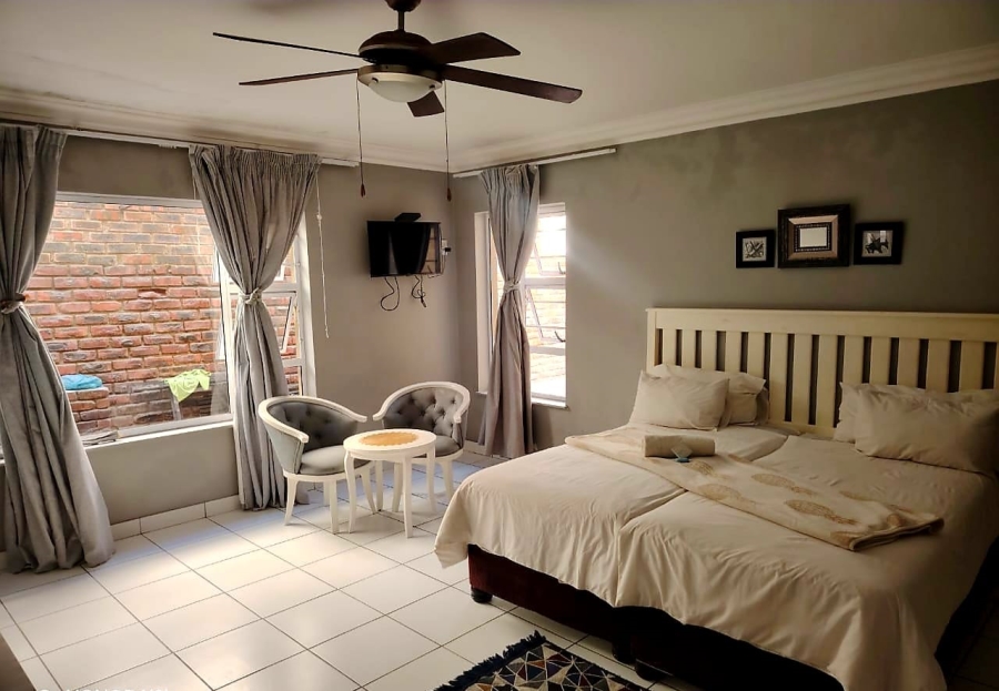  Bedroom Property for Sale in Quigney Eastern Cape